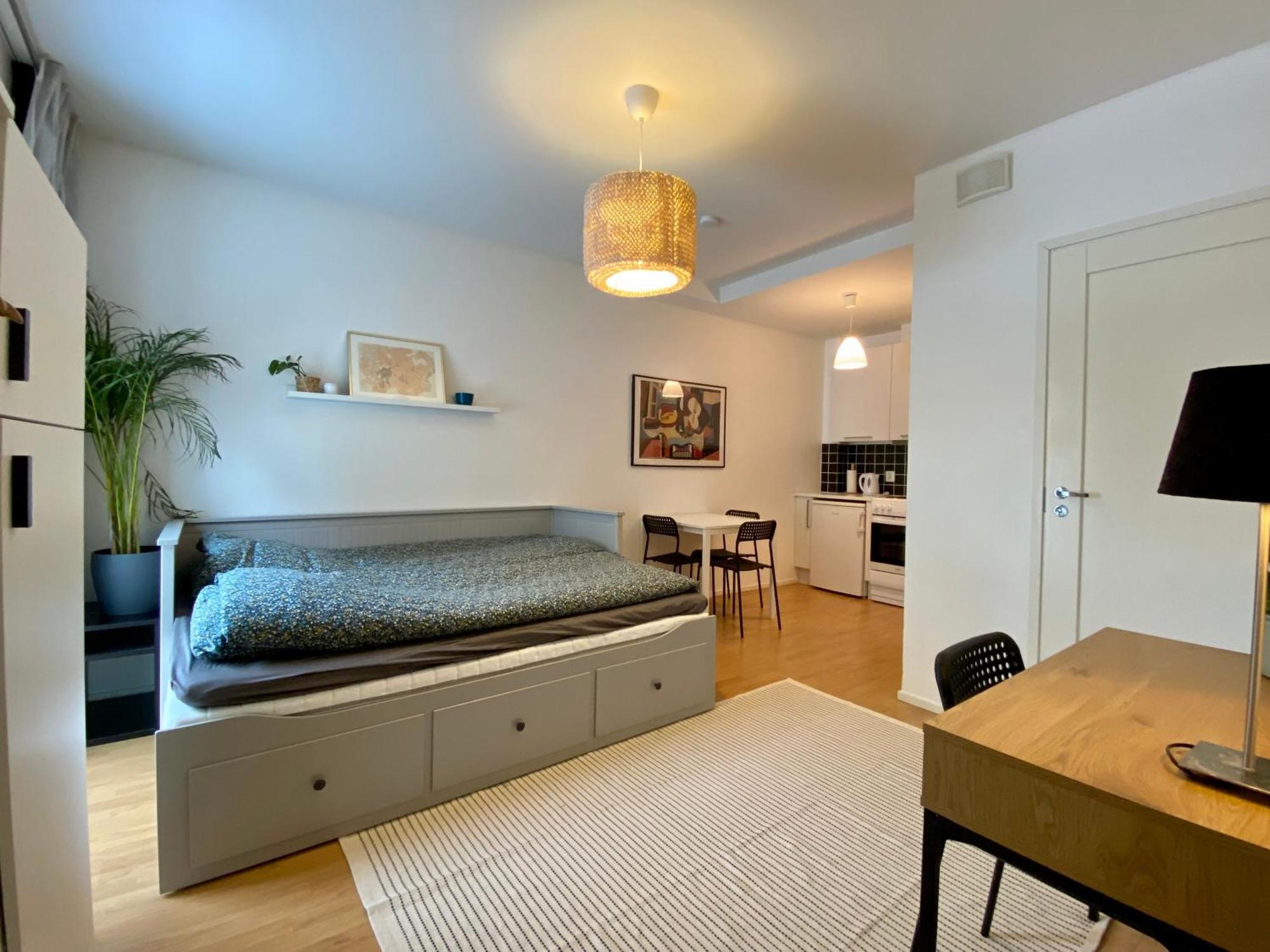 Tranquil Studio Near Nature, Free Parking& Wifi 赫尔辛基 外观 照片